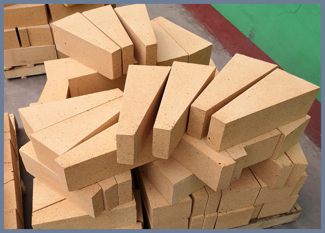 異型高鋁耐火磚多少塊錢(qián)一噸