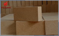 回轉式精煉爐檢修耐火磚的更換